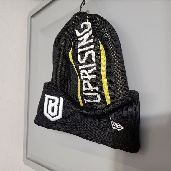 Boston Uprising OverWatch League New Era Cuffed Knit Hat OWL Black /Yellow NWT - Picture 2 of 8